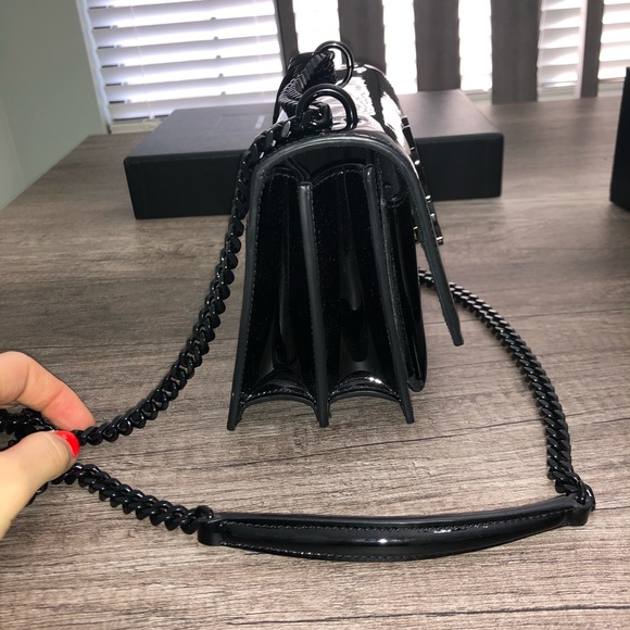 SOLD ‼️RARE YSL PATENT BAG - Picture 2 of 13